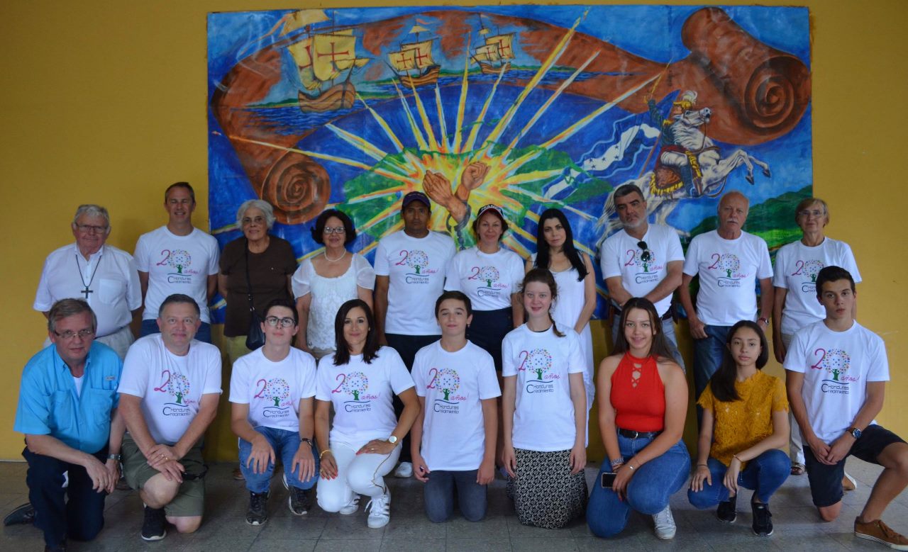 Bénévoles lors de l'anniversaire des 20 ans à Taulabé